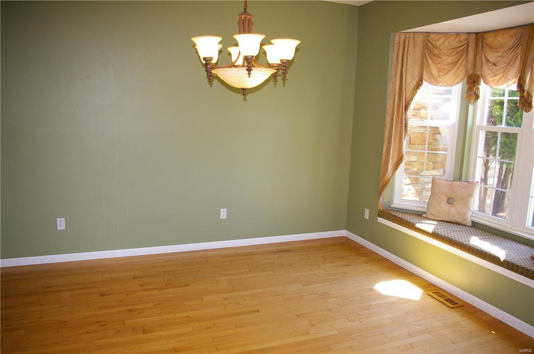 8233 Peabody Road Freeburg, IL 62243 - Photo 5 of 36 Gallery Image 5