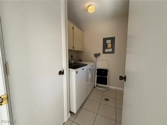 $1,350 | 131 Southwest 47th Terrace, Unit 202, Cape Coral, FL 33914