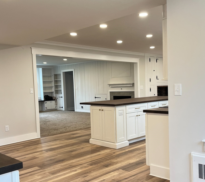 200 Highcrest Road Fall River, MA 02720 - Photo 8 of 41