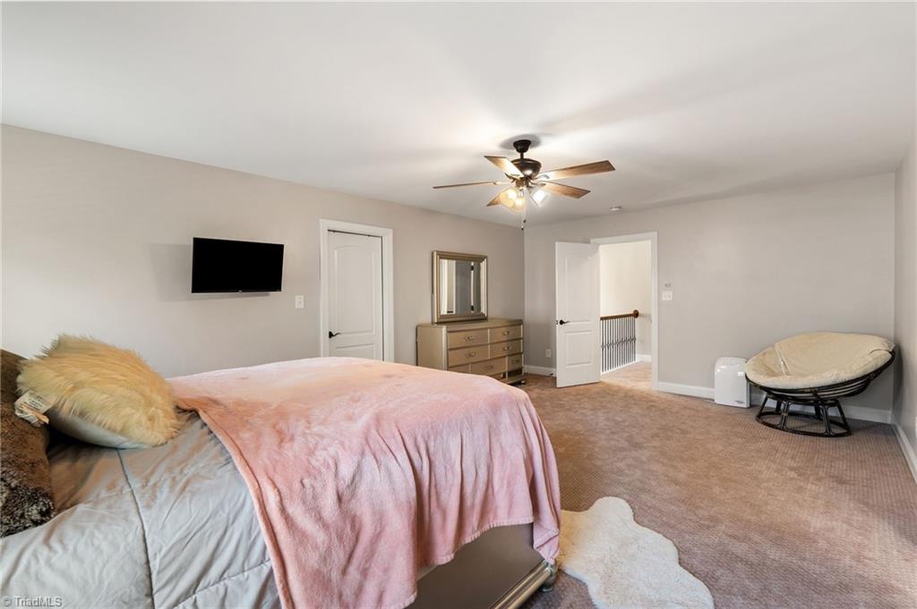 1826 Castle Gate Court High Point, NC 27265 - Photo 28 of 50 Gallery Image 28