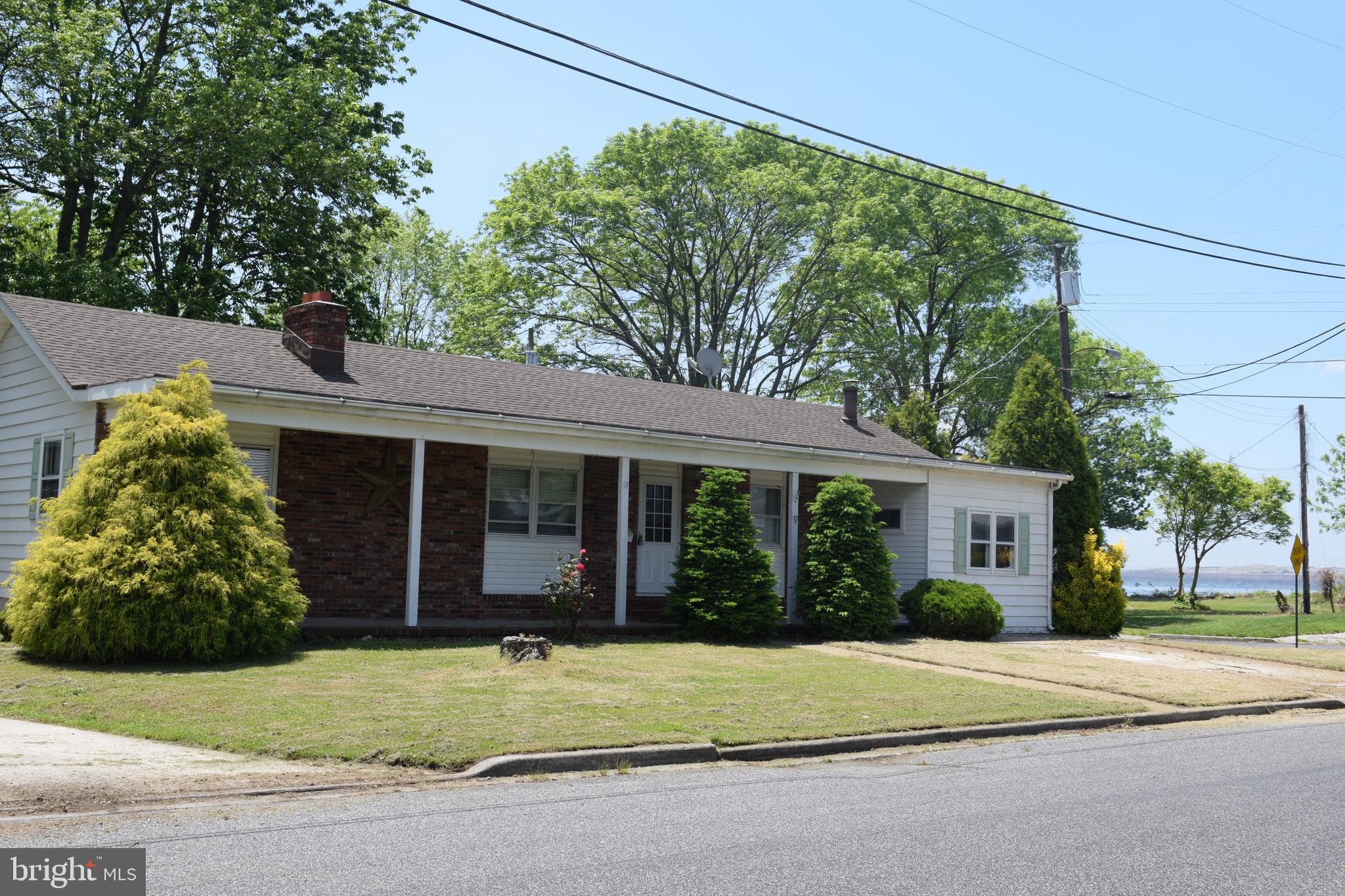 9 Cove Road Penns Grove, NJ 08069 - Photo 1 of 19 Gallery Image 1