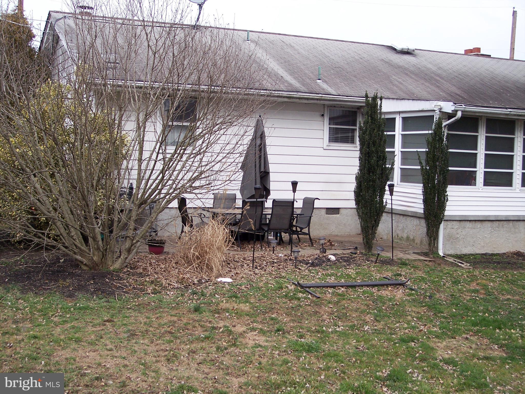 9 Cove Road Penns Grove, NJ 08069 - Photo 18 of 19 Patio Area in backyard