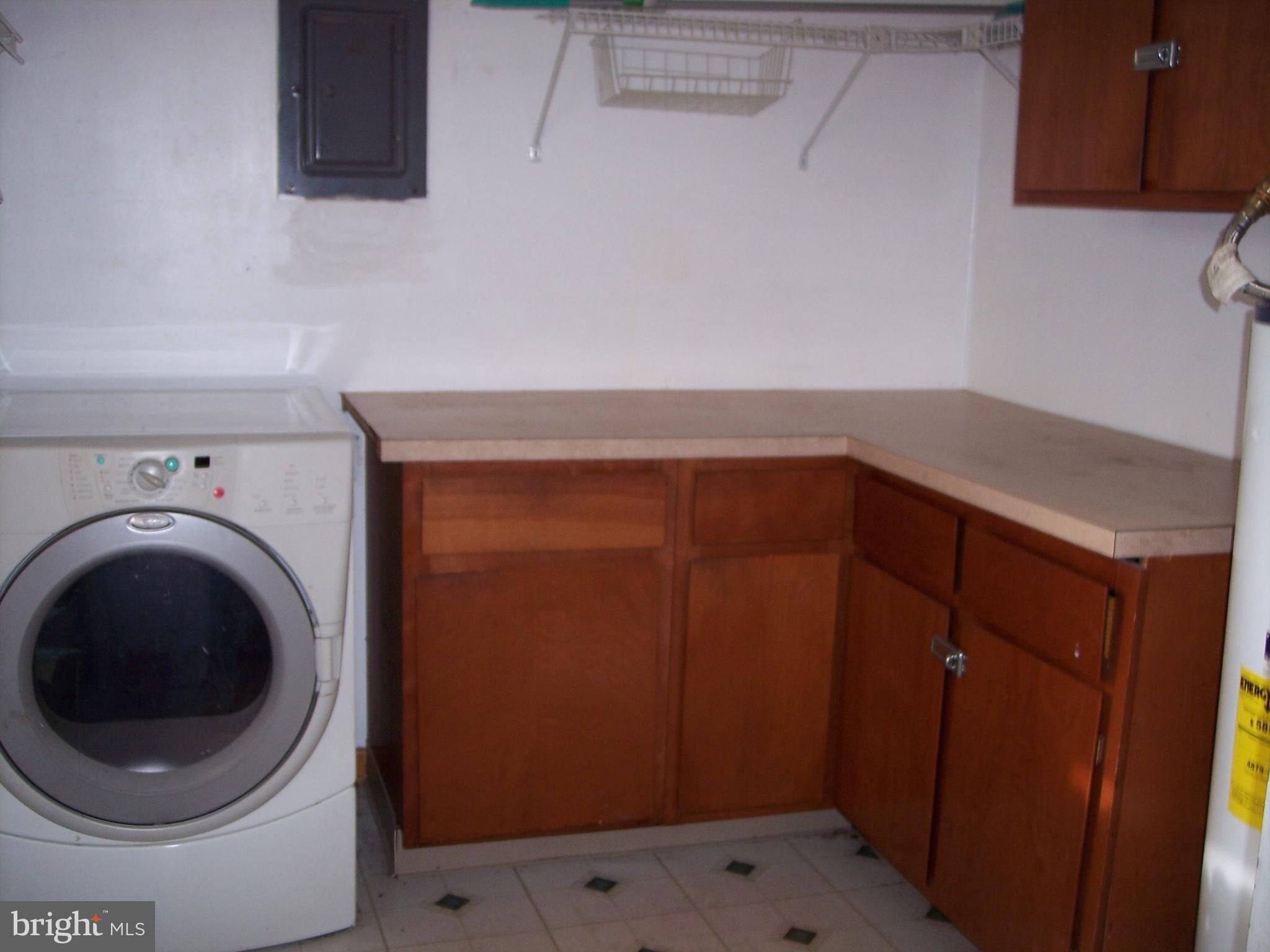 9 Cove Road Penns Grove, NJ 08069 - Photo 9 of 19 Laundry room