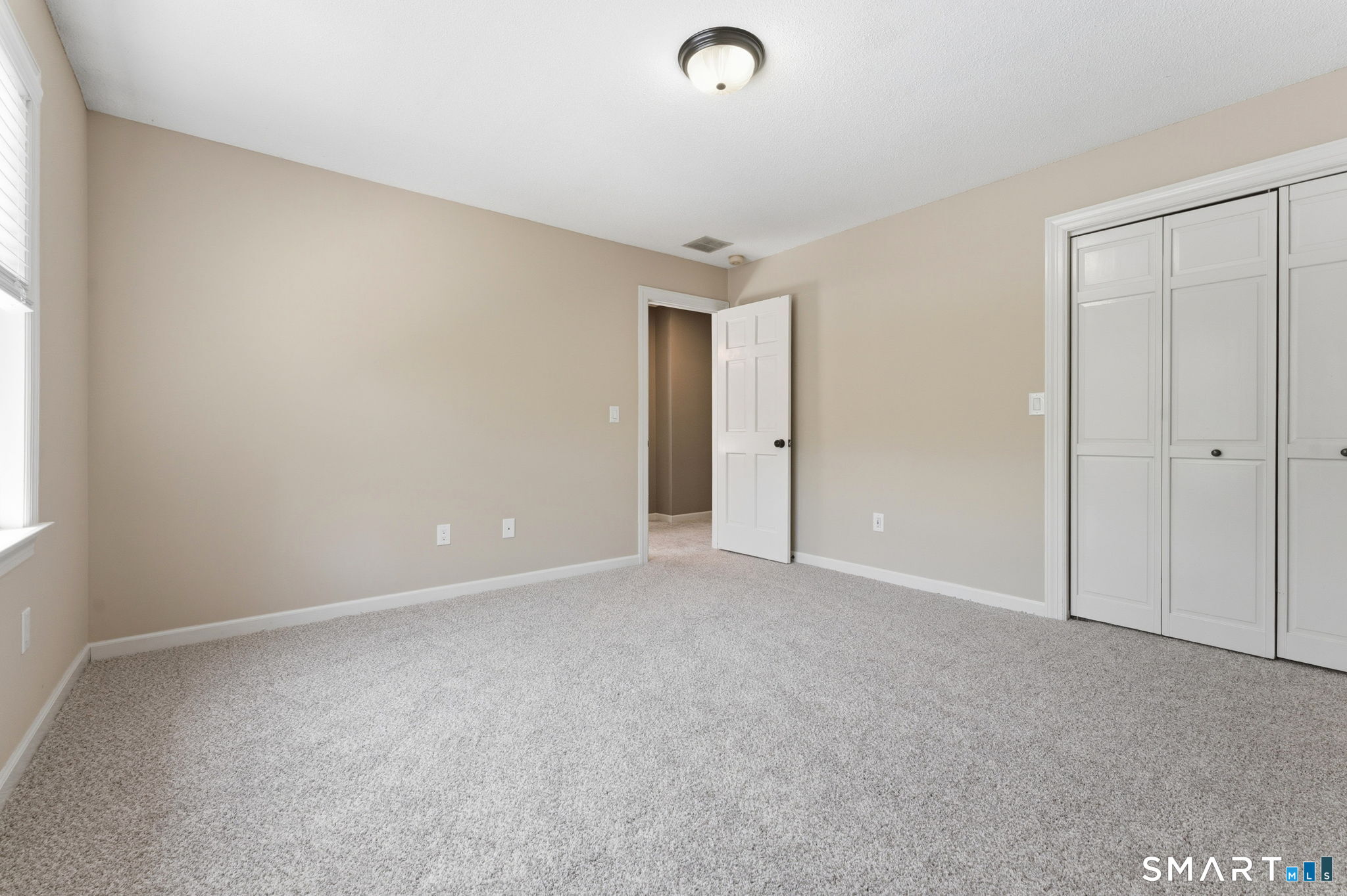447 Hart Street Bristol, CT 06010 - Photo 27 of 40