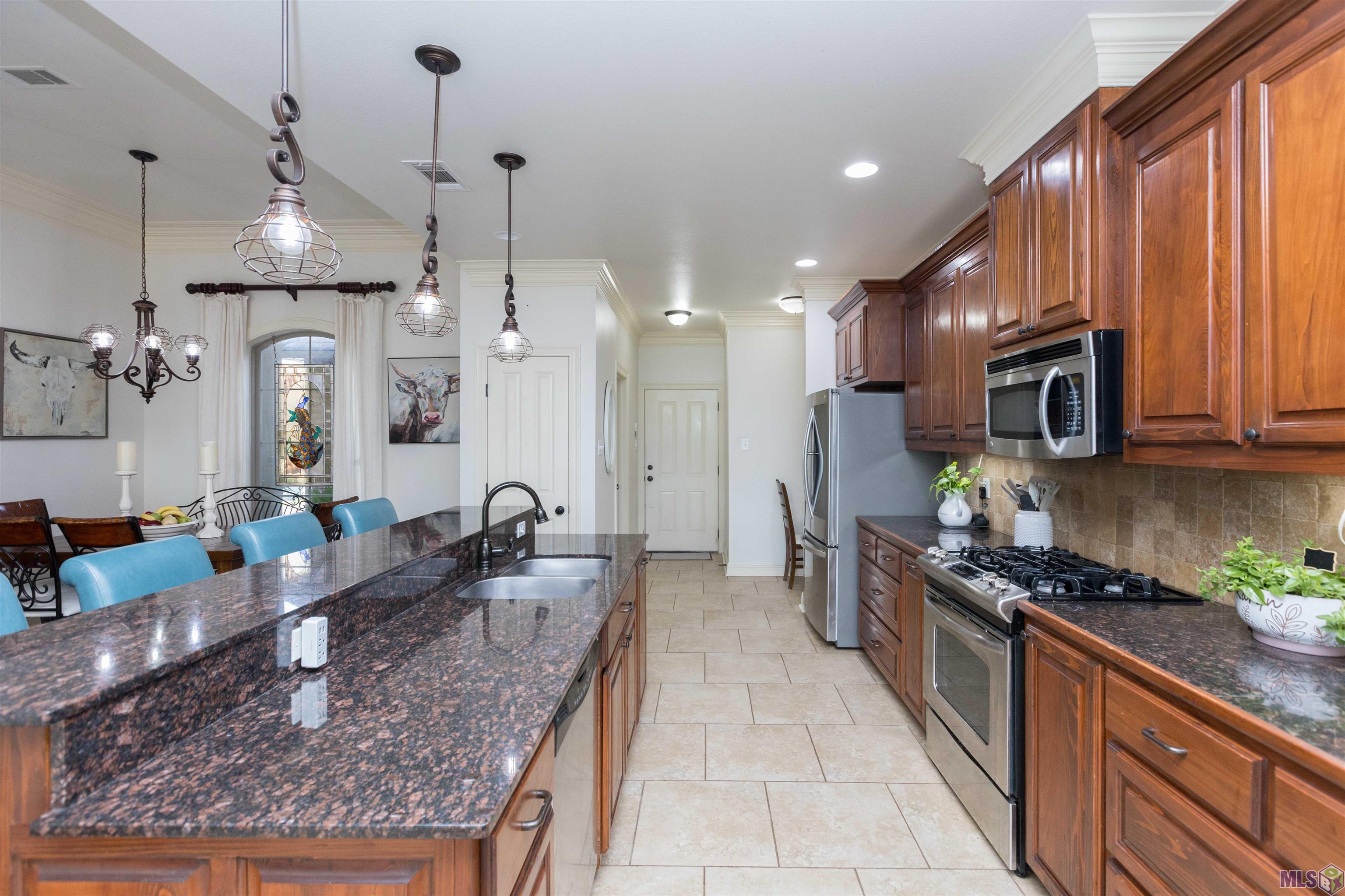 10536 Hill Pointe Avenue Baton Rouge, LA 70810 - Photo 14 of 37