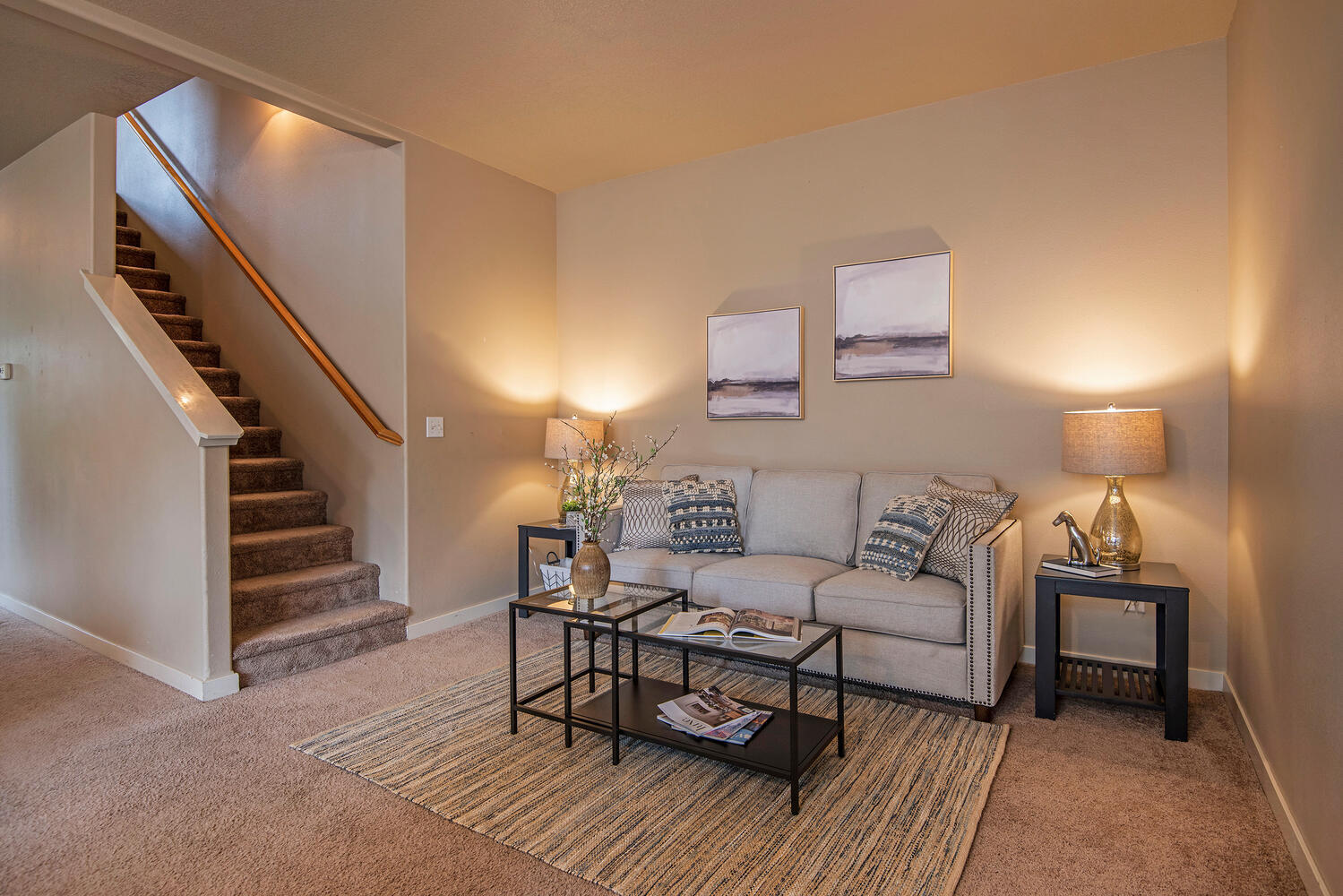 63225 Boyd Acres Road Bend, OR 97701 - Photo 8 of 22 Living Room
