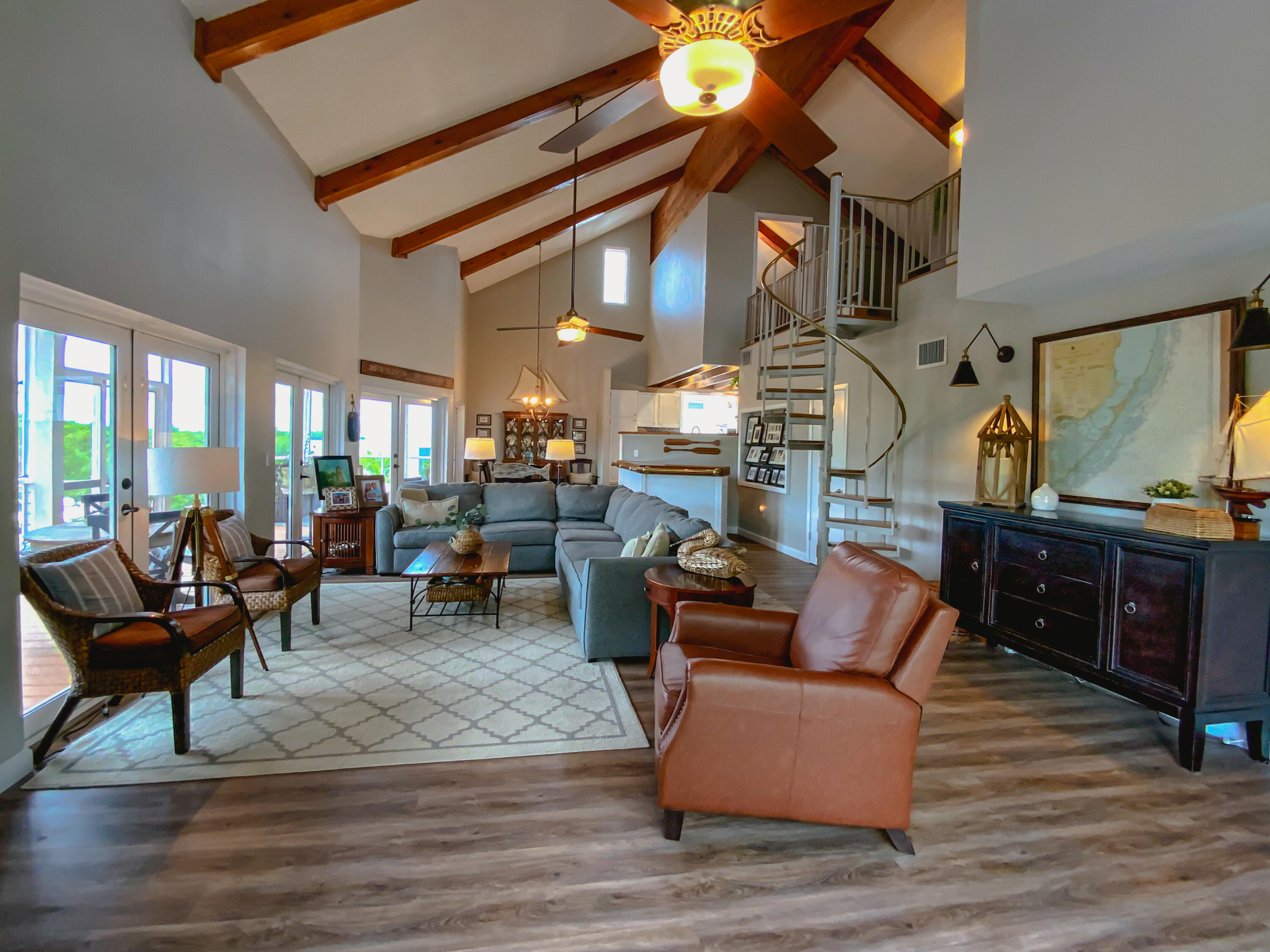 1211 Mockingbird Road Key Largo, FL 33037 - Photo 3 of 53 Living Room