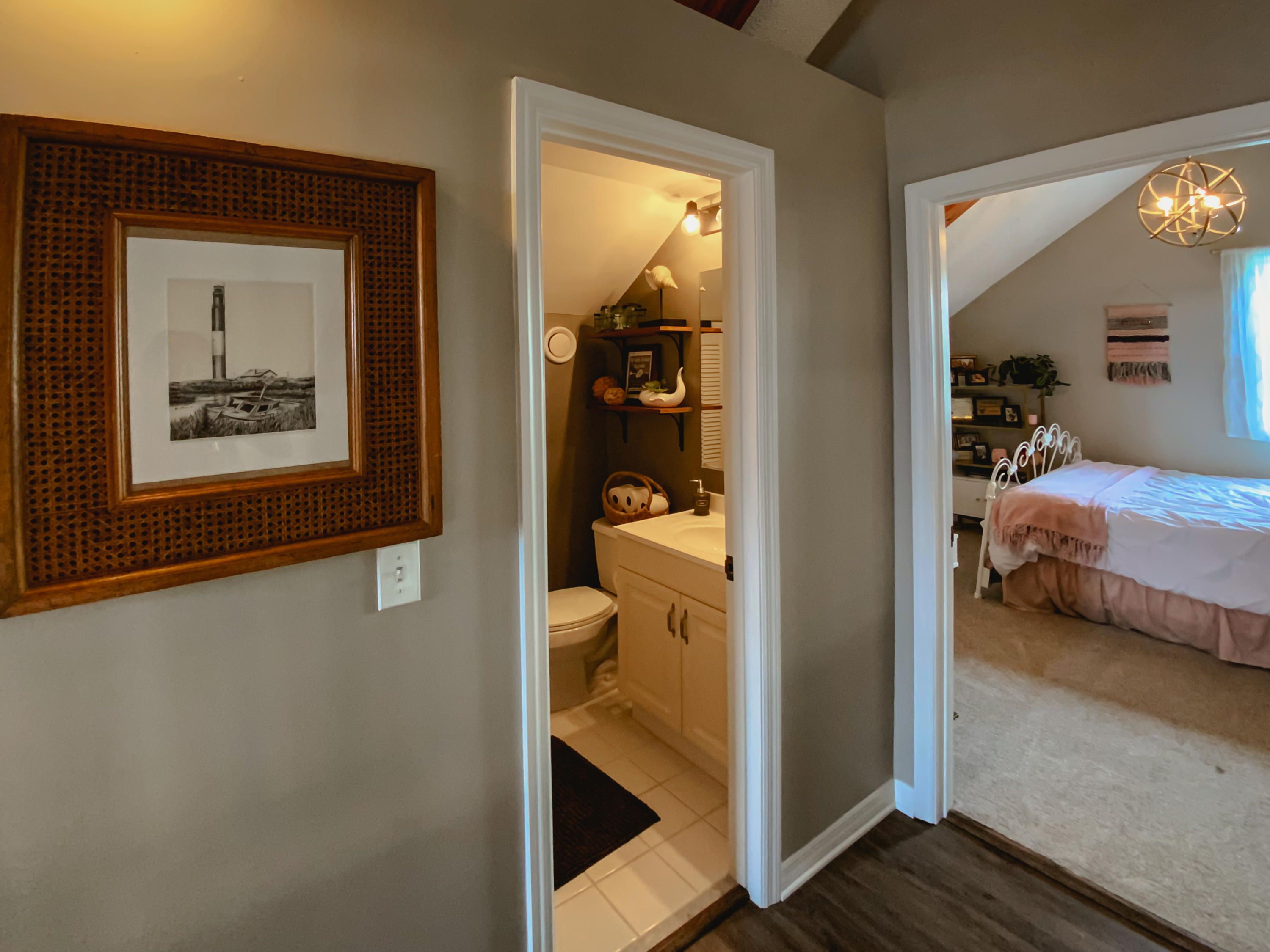 1211 Mockingbird Road Key Largo, FL 33037 - Photo 23 of 53 Upstairs Bath & Bedroom 1