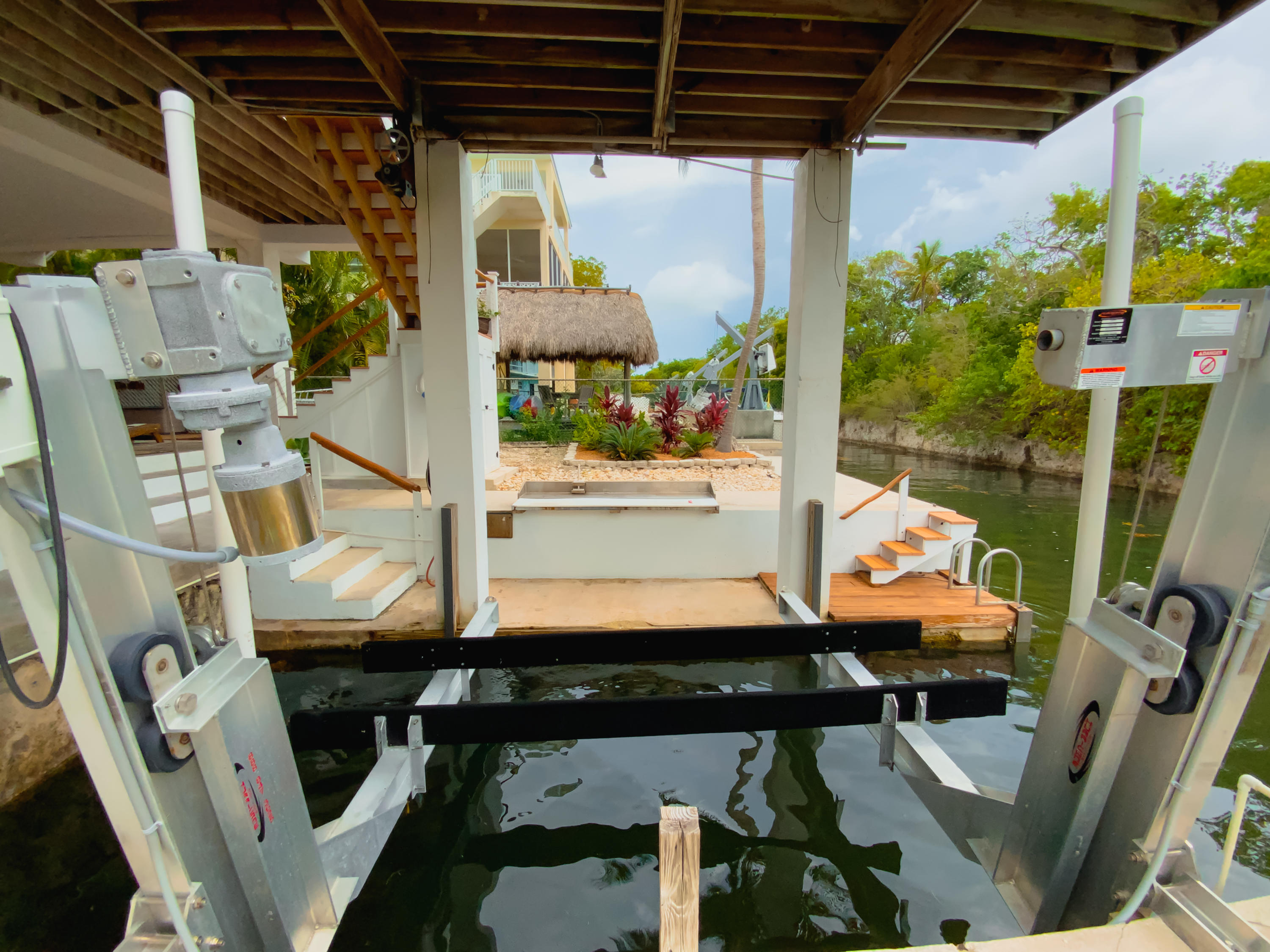 1211 Mockingbird Road Key Largo, FL 33037 - Photo 47 of 53 Boat Lift