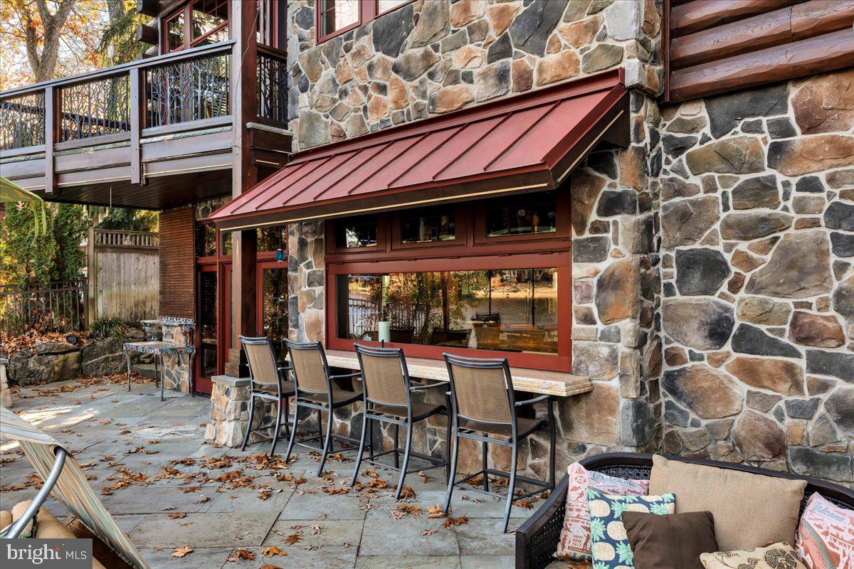 133 Stokes Road Medford Lakes, NJ 08055 - Photo 27 of 57 a view of a cafe with sitting area