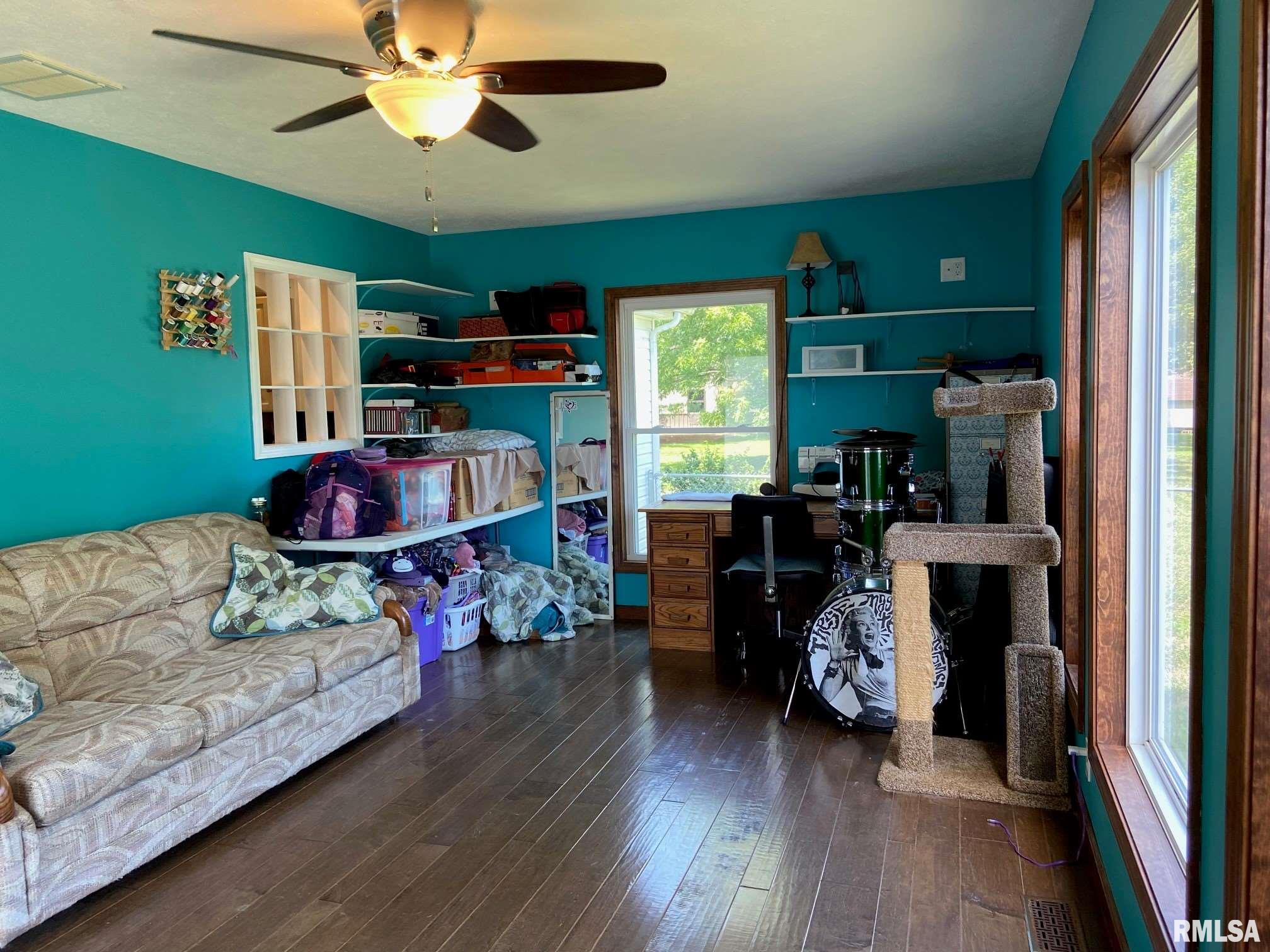 1142 Cardinal Road Carbondale, IL 62901 - Photo 8 of 27