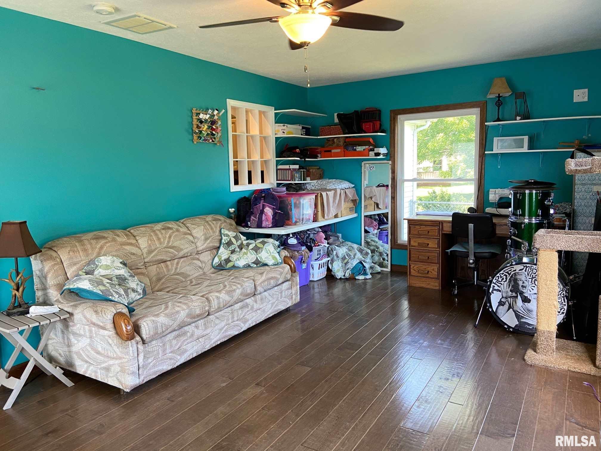 1142 Cardinal Road Carbondale, IL 62901 - Photo 9 of 27