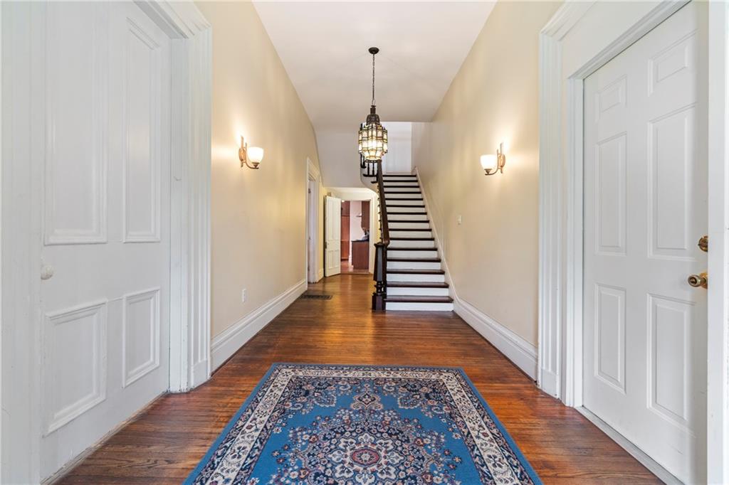 2738 Mt Royal Road Pittsburgh, PA 15217 - Photo 7 of 30
