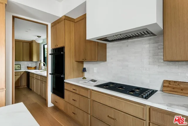 $4,295,000 | 13235 Lake Street, Los Angeles, CA 90066