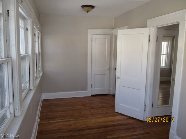 3305 East Overlook Road Cleveland Heights, OH 44118 - Photo 4 of 20