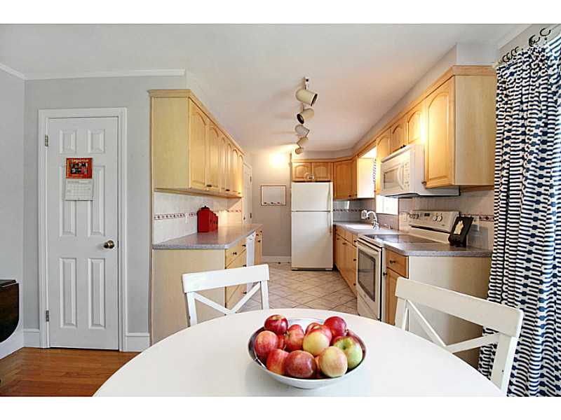 93 Bliss Mine Road Newport, RI 02840 - Photo 14 of 25 Kitchen.