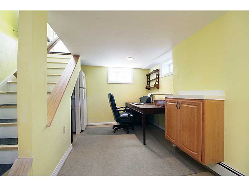93 Bliss Mine Road Newport, RI 02840 - Photo 17 of 25 Studio/Study/Office.