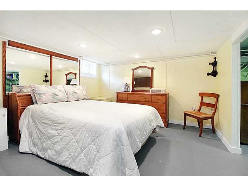 93 Bliss Mine Road Newport, RI 02840 - Photo 21 of 25 Bonus Room.