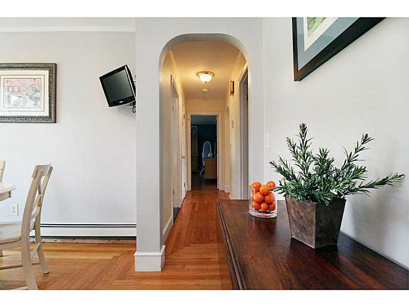 93 Bliss Mine Road Newport, RI 02840 - Photo 8 of 25 Interior Space/Layout.