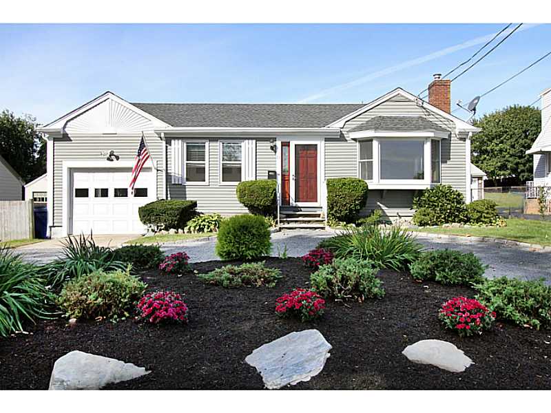 93 Bliss Mine Road Newport, RI 02840 - Photo 10 of 25 Exterior Front.
