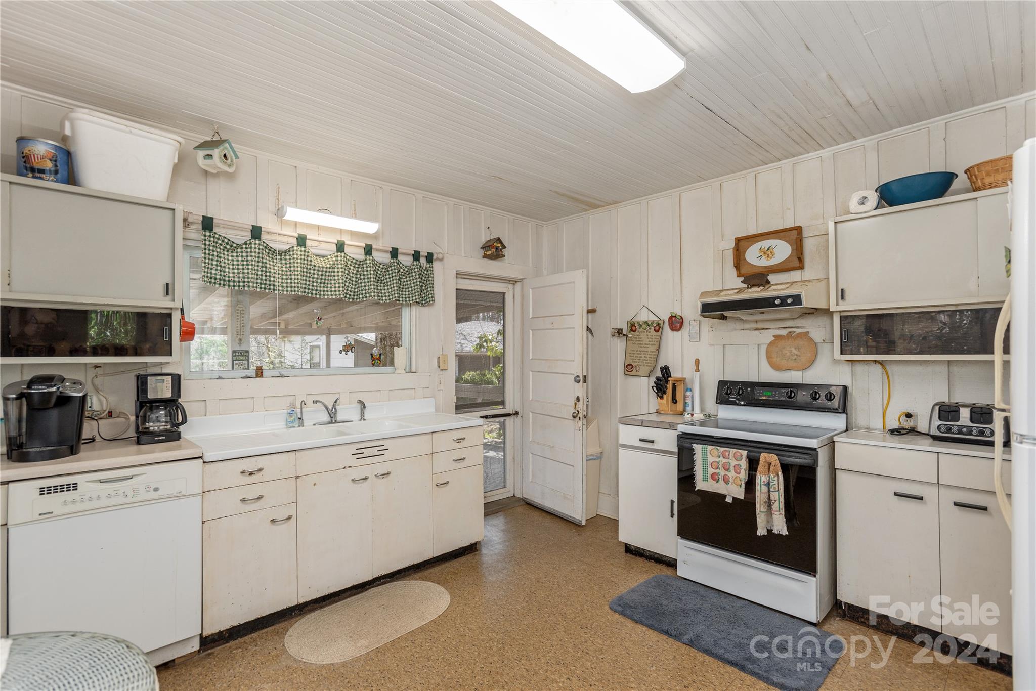 41 Early Times Road Cashiers, NC 28717 - Photo 8 of 42 Gallery Image 8