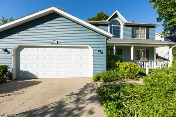 $412,500 | 1273 Sharonbrook Drive, Twinsburg, OH 44087