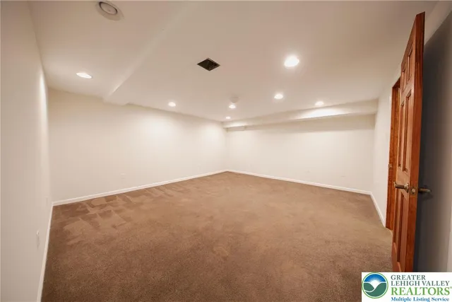 a view of empty room