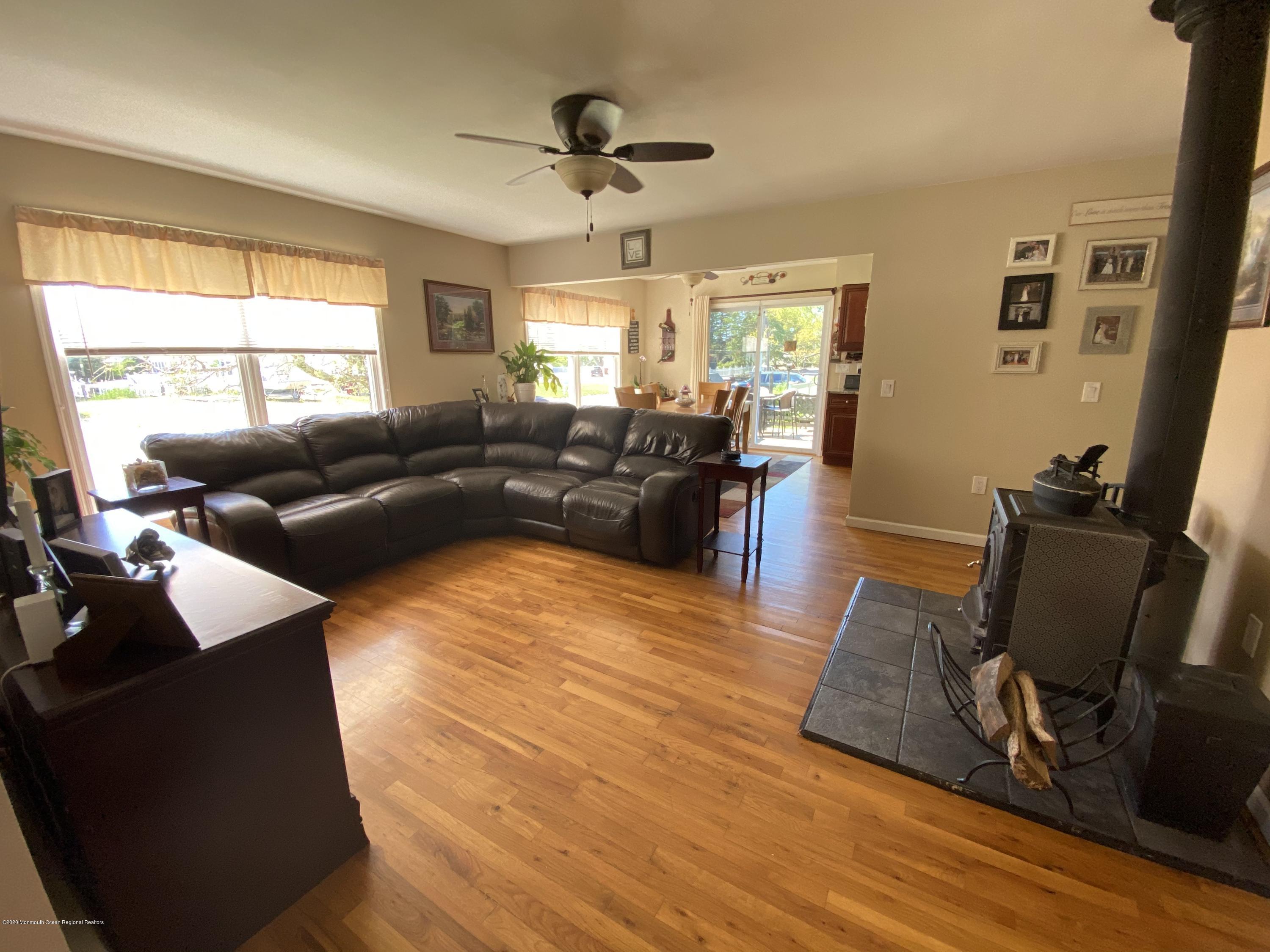 108 Sand Road Bayville, NJ 08721 - Photo 3 of 42 IMG_0134