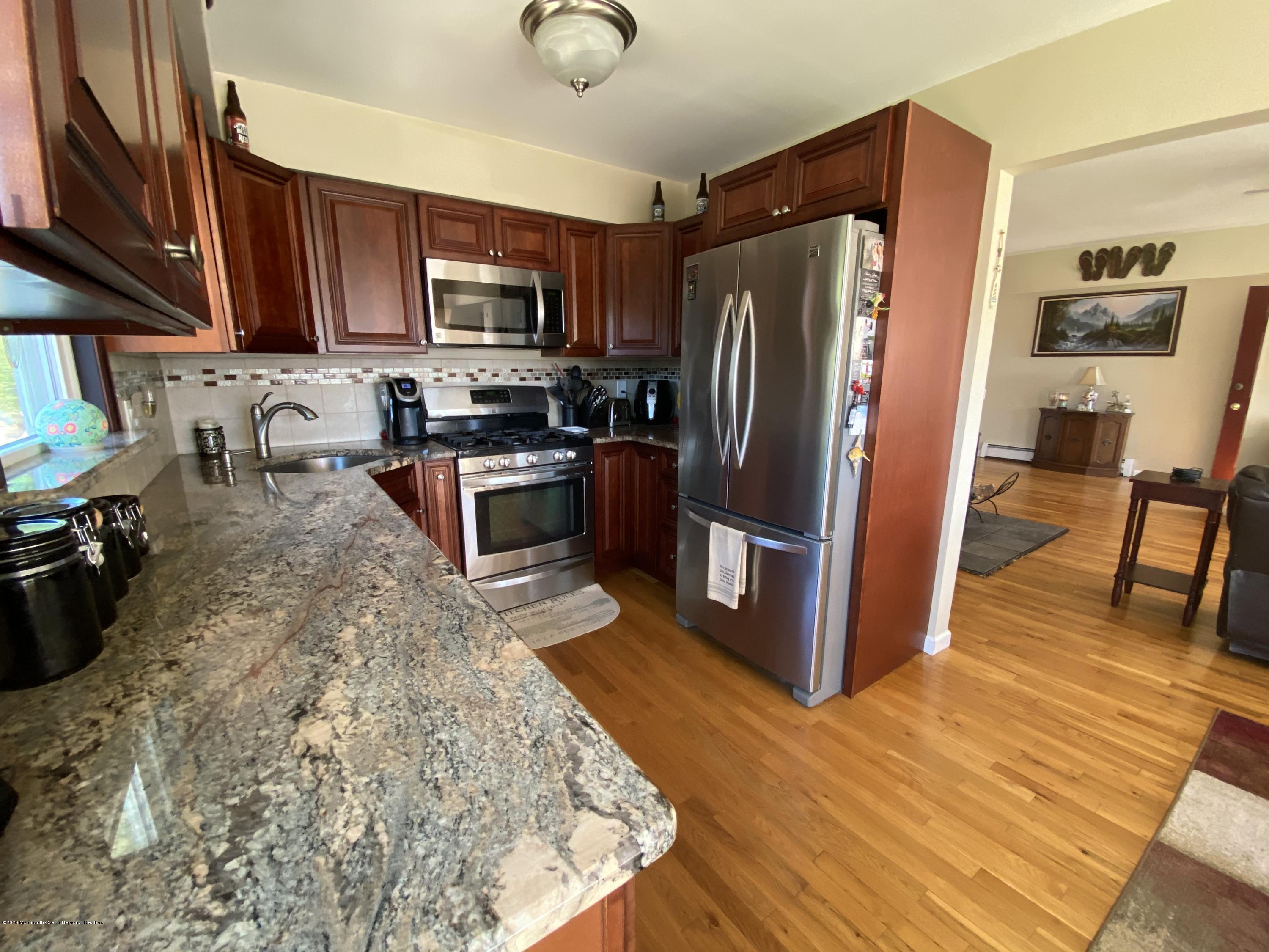 108 Sand Road Bayville, NJ 08721 - Photo 7 of 42 IMG_0142