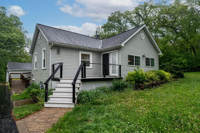 $387,900 | 2856 County Rd O South, Delavan, WI 53115