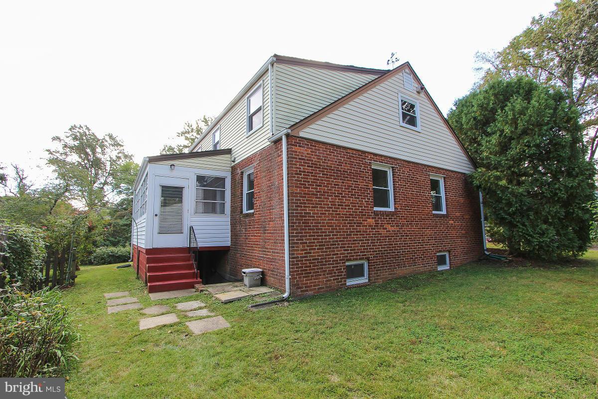 505 Kerwin Court Silver Spring, MD 20901 - Photo 27 of 27 a view of a house with backyard