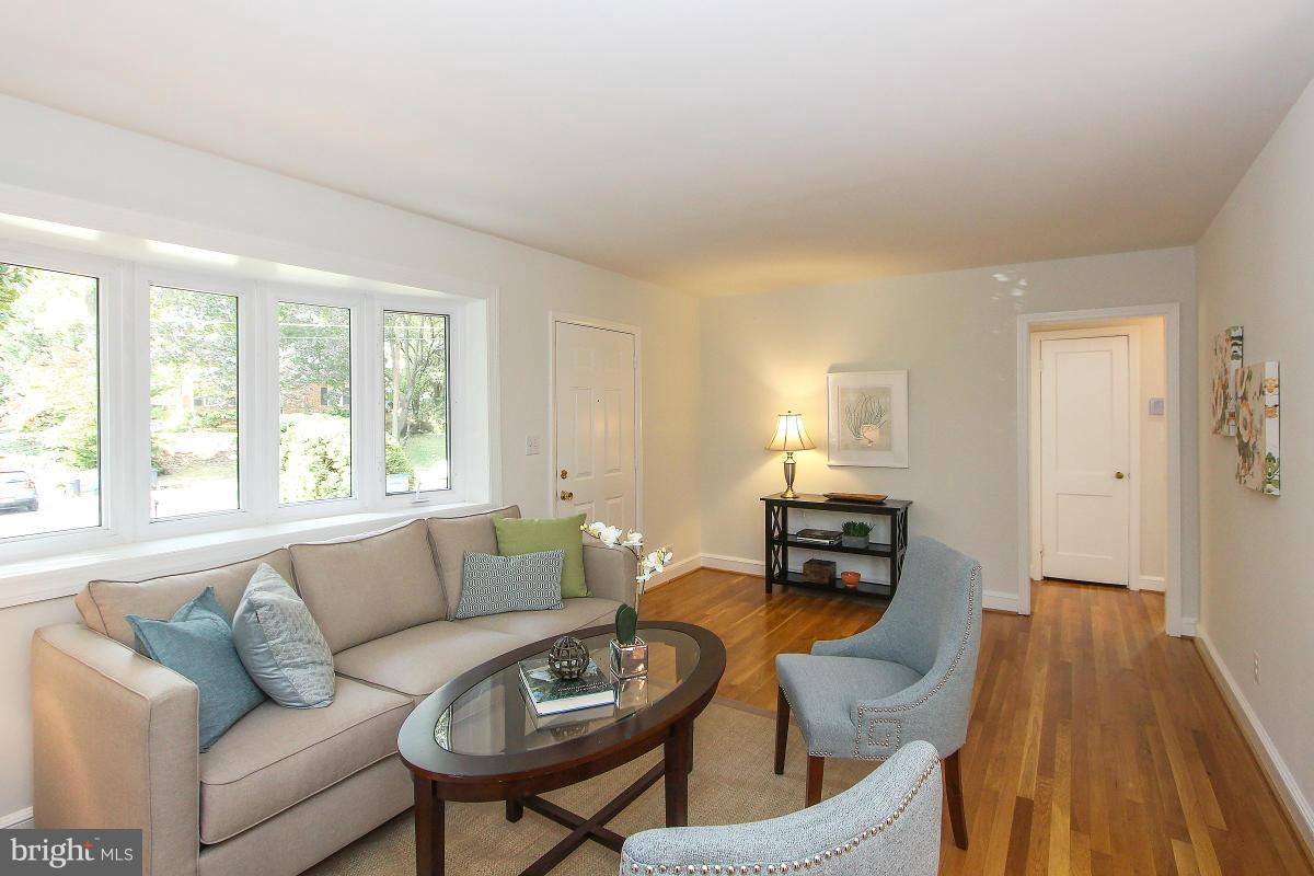 505 Kerwin Court Silver Spring, MD 20901 - Photo 6 of 27 a living room with furniture and a large window