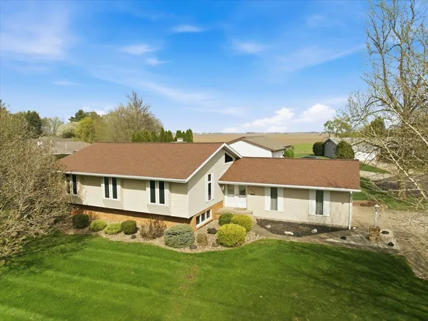 $275,000 | 504 South School Street, Minier, IL 61759