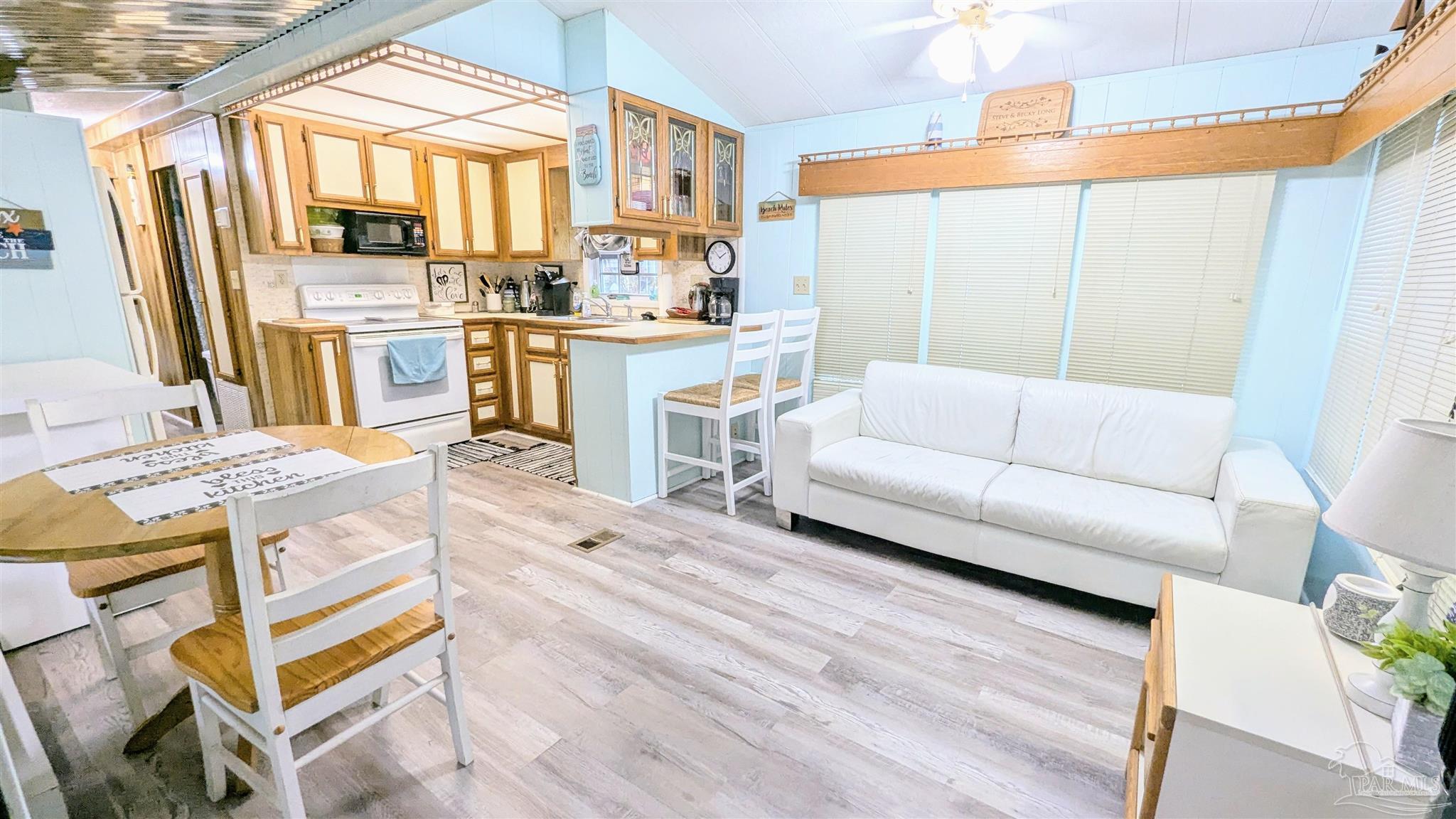 624 Escambia Loop Lillian, AL 36549 - Photo 3 of 52