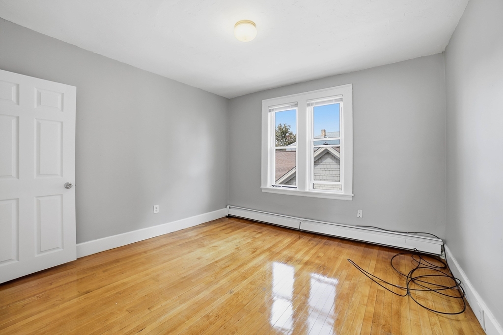 8 Hooper Street, Unit 3 Worcester, MA 01605 - Photo 11 of 25 Gallery Image 11