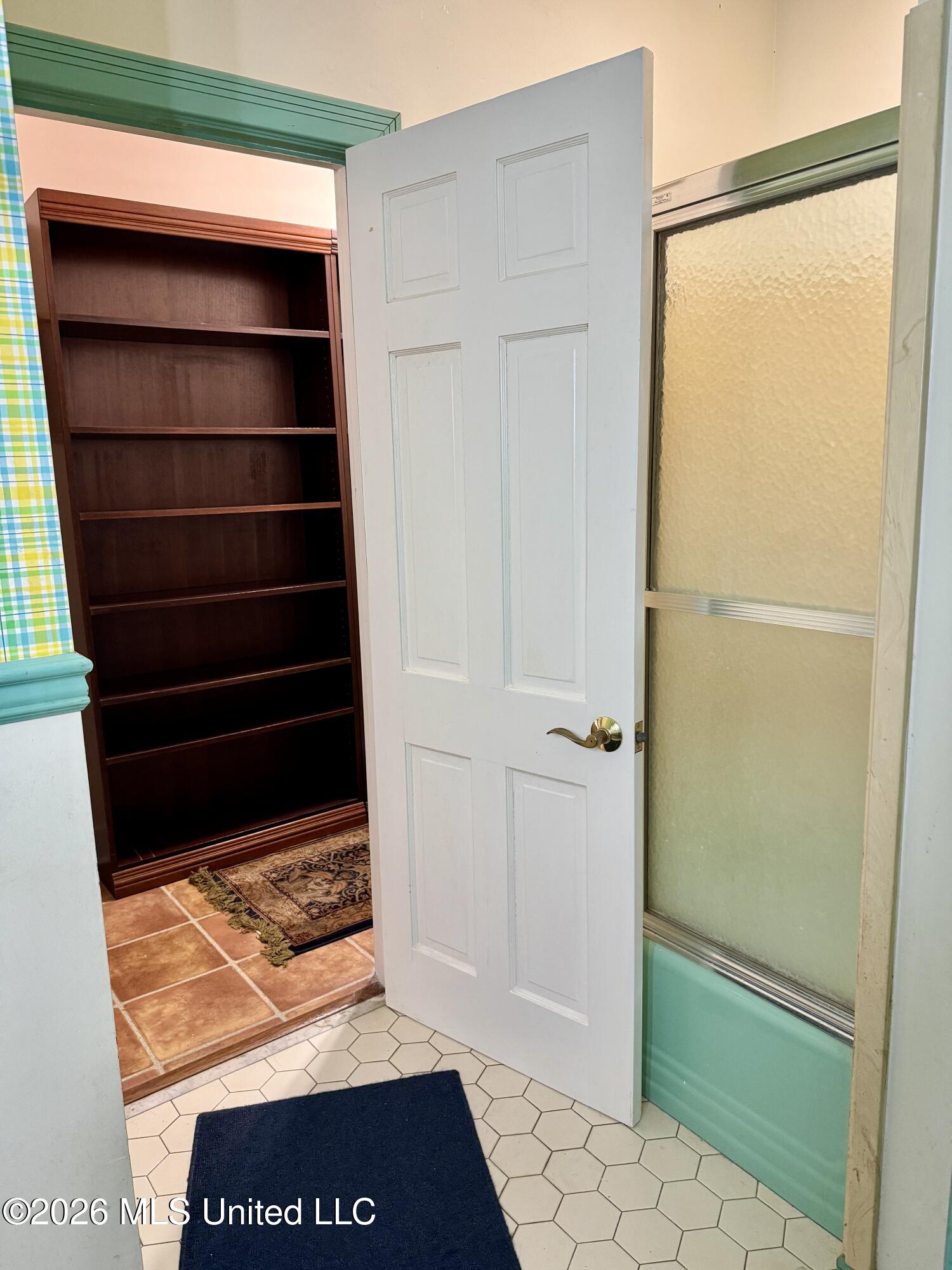 116 Gloucester Road Natchez, MS 39120 - Photo 27 of 32 IMG_8512