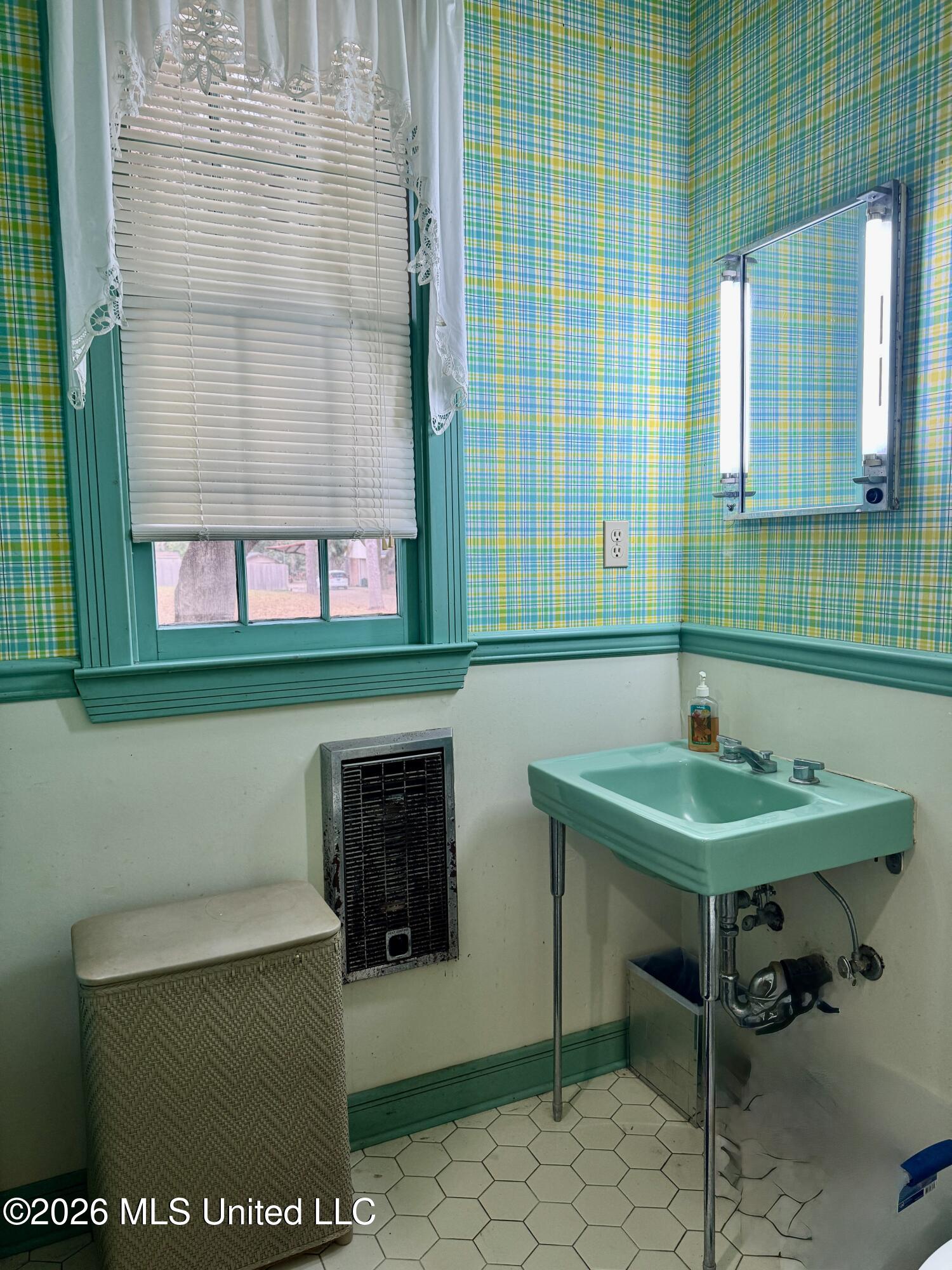 116 Gloucester Road Natchez, MS 39120 - Photo 28 of 32 IMG_8513