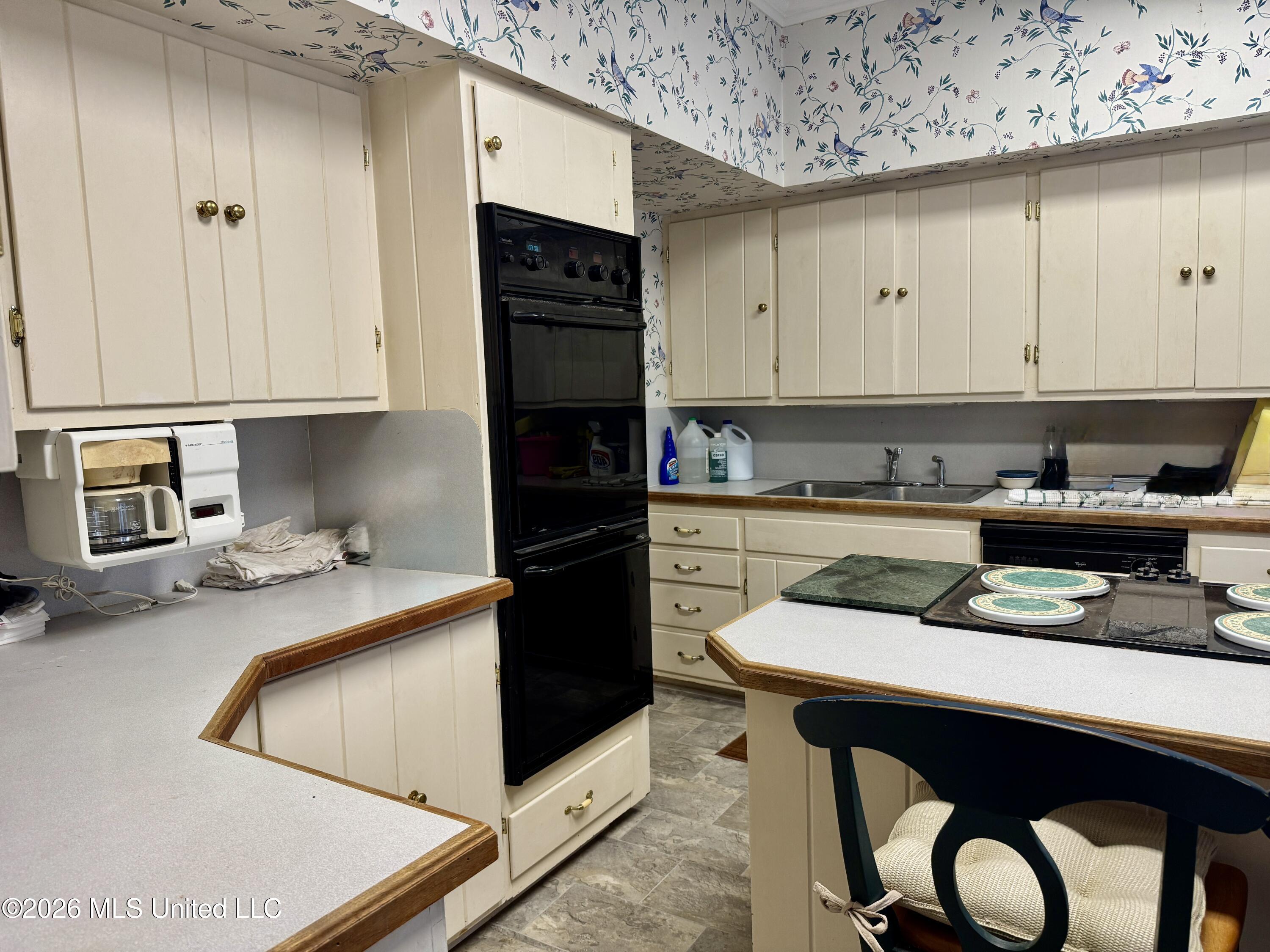 116 Gloucester Road Natchez, MS 39120 - Photo 10 of 32 IMG_8494