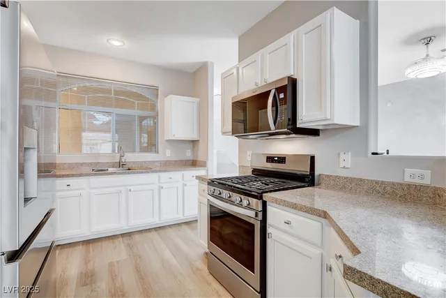 $2,300 | 1713 Sky Of Red Drive, Unit 203, Las Vegas, NV 89128