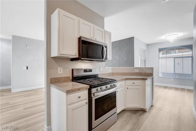 $2,300 | 1713 Sky Of Red Drive, Unit 203, Las Vegas, NV 89128