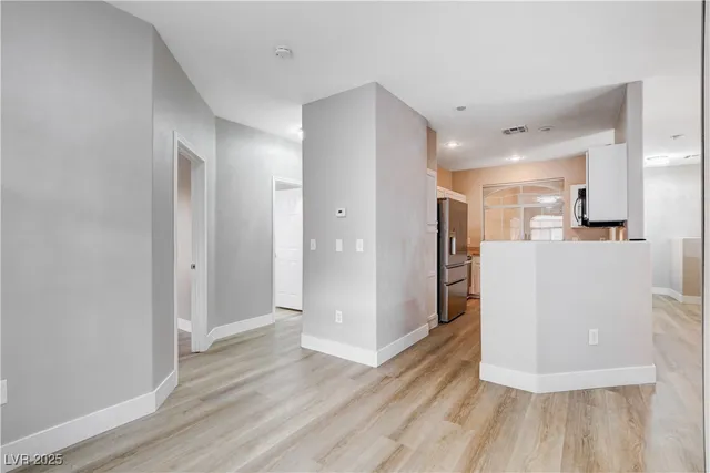 $2,300 | 1713 Sky Of Red Drive, Unit 203, Las Vegas, NV 89128