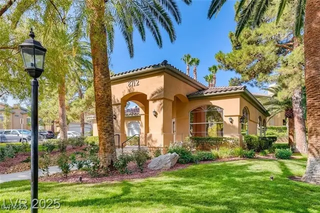 $2,500 | 1713 Sky Of Red Drive, Unit 203, Las Vegas, NV 89128