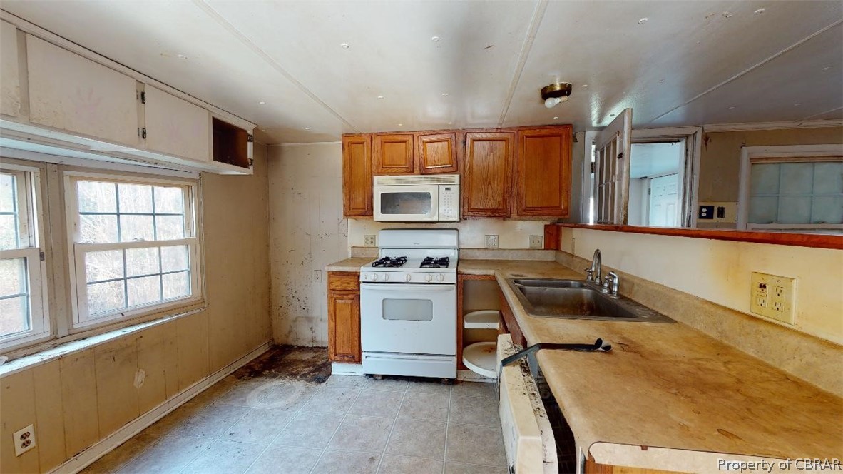 257 Salem Church Road Mathews, VA 23109 - Photo 8 of 46 Gallery Image 8
