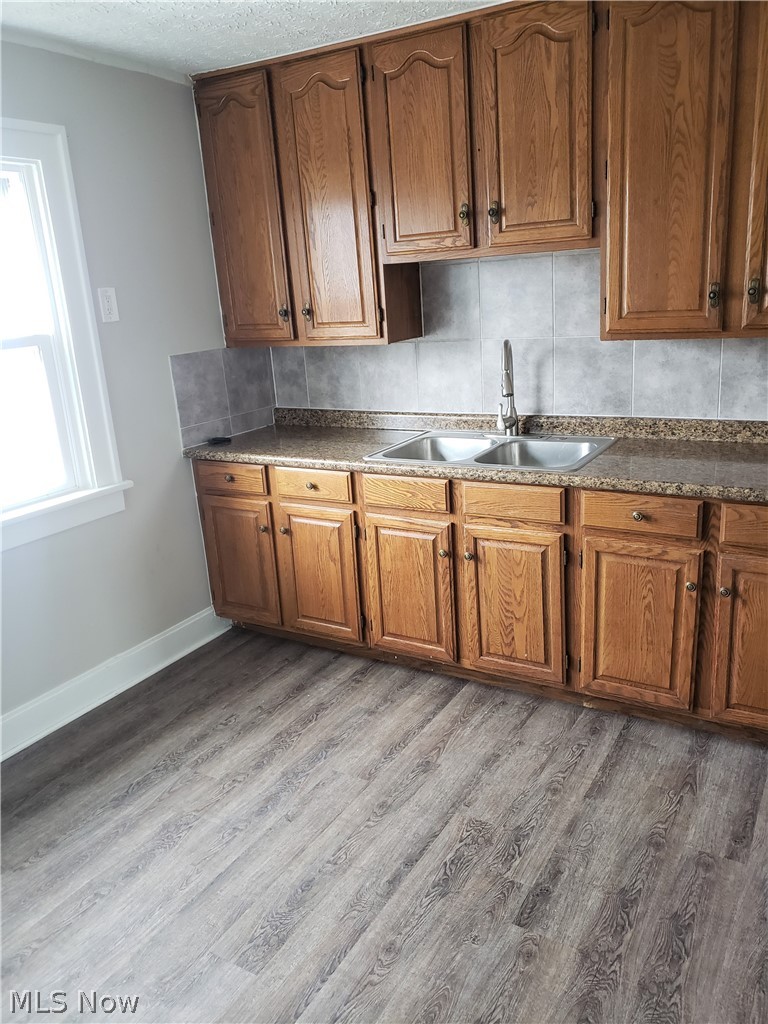 5595 Pearl Road Parma, OH 44129 - Photo 3 of 20