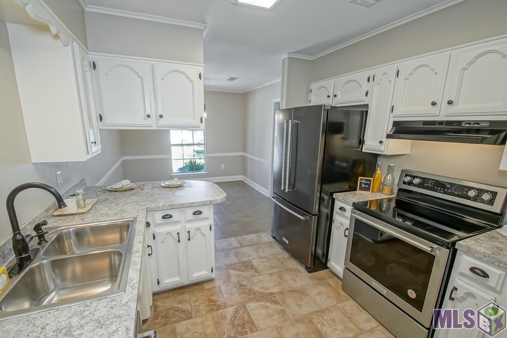 523 Hadley Drive Baton Rouge, LA 70820 - Photo 3 of 33 Gallery Image 3