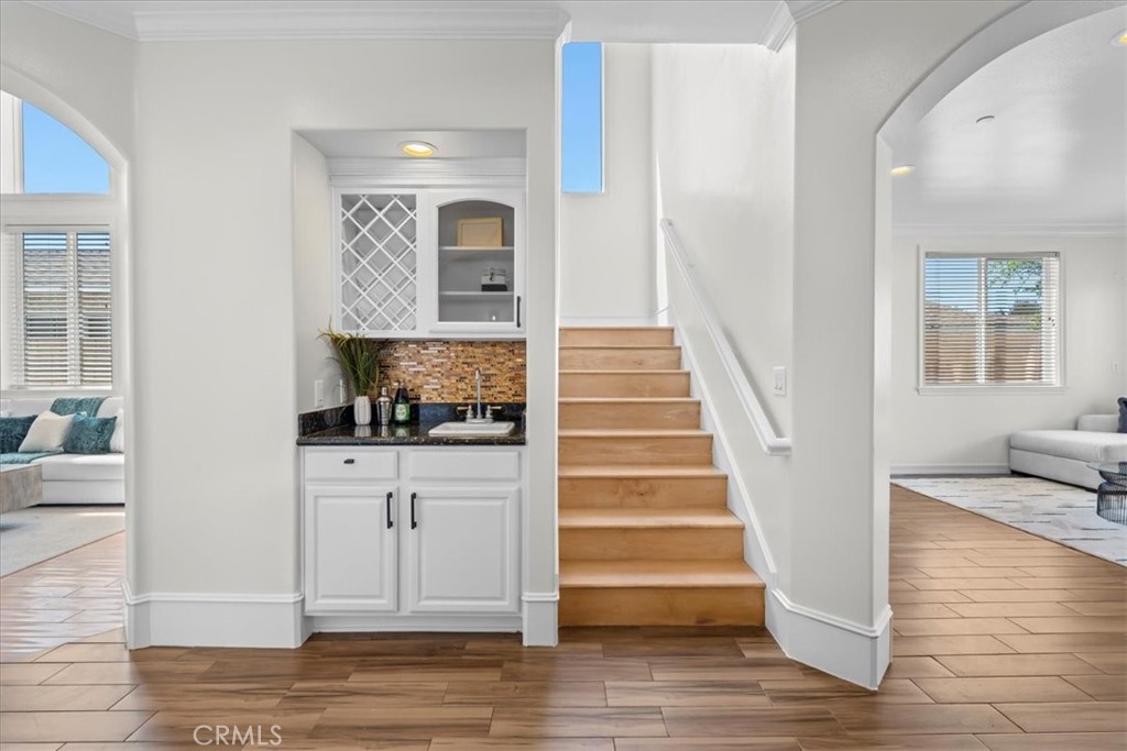 1035 Avenue D Redondo Beach, CA 90277 - Photo 18 of 66 a view of living room with furniture and flat screen tv
