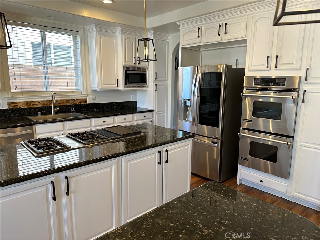 1035 Avenue D Redondo Beach, CA 90277 - Photo 20 of 66