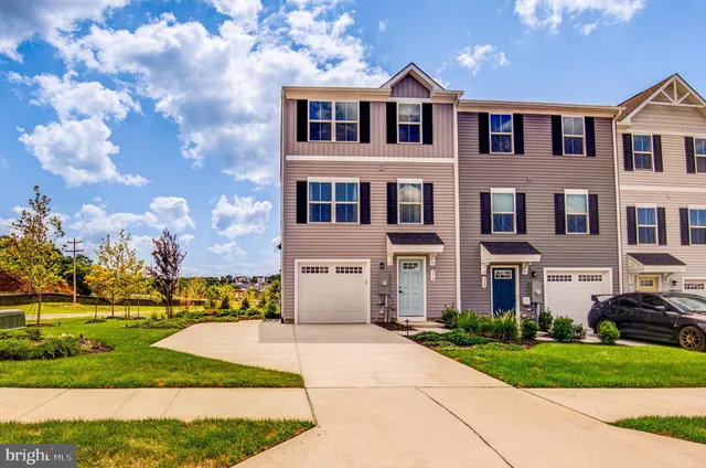 $2,200 | 110 Sophie Street, Strasburg, VA 22657