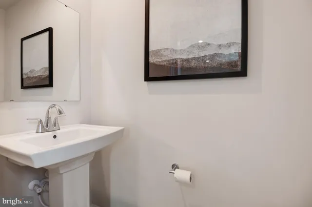 $2,200 | 110 Sophie Street, Strasburg, VA 22657