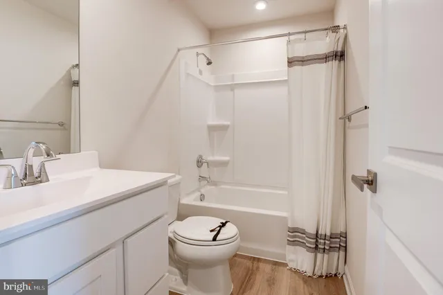 $2,200 | 110 Sophie Street, Strasburg, VA 22657